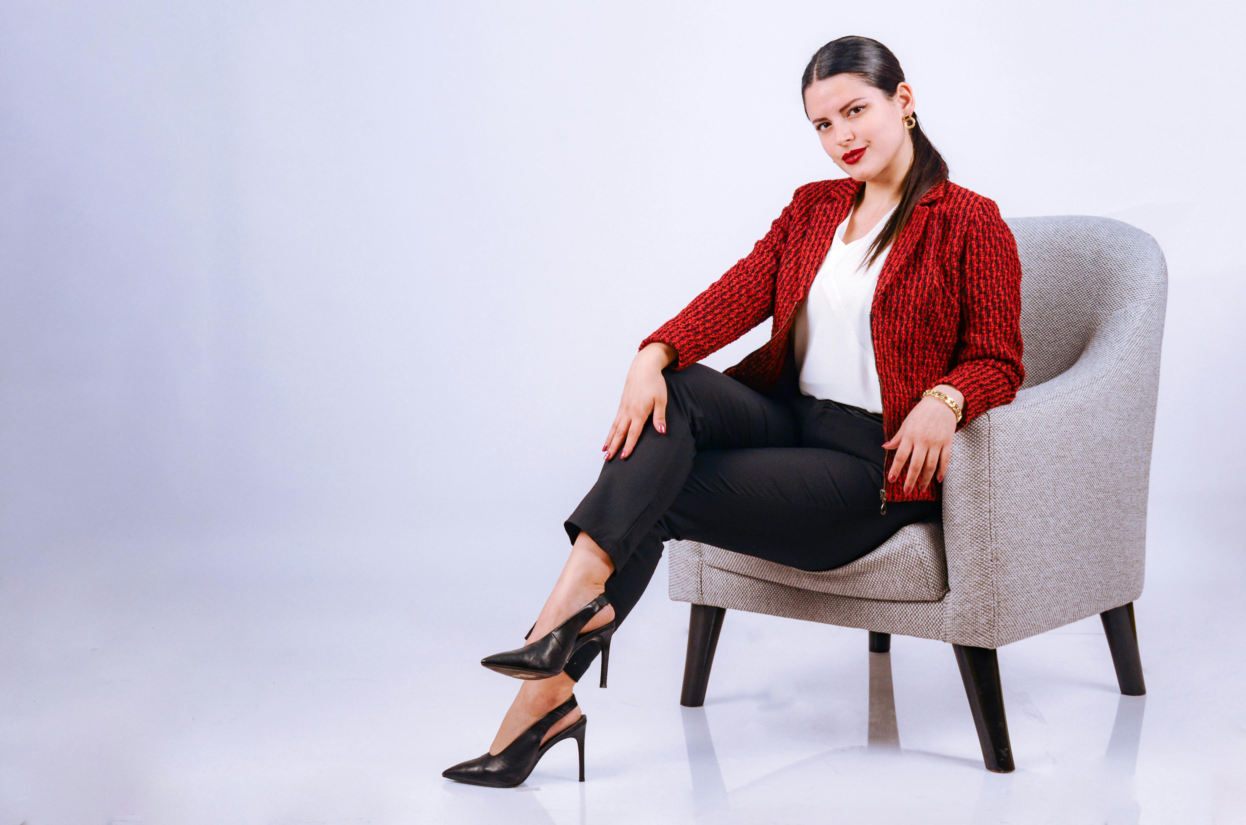 Create Professional Corporate headshots in Minutes Online